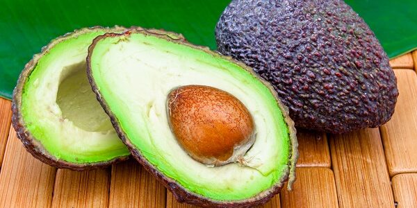 ¿Hay alguna diferencia entre aguacates verdes y aguacates negros?